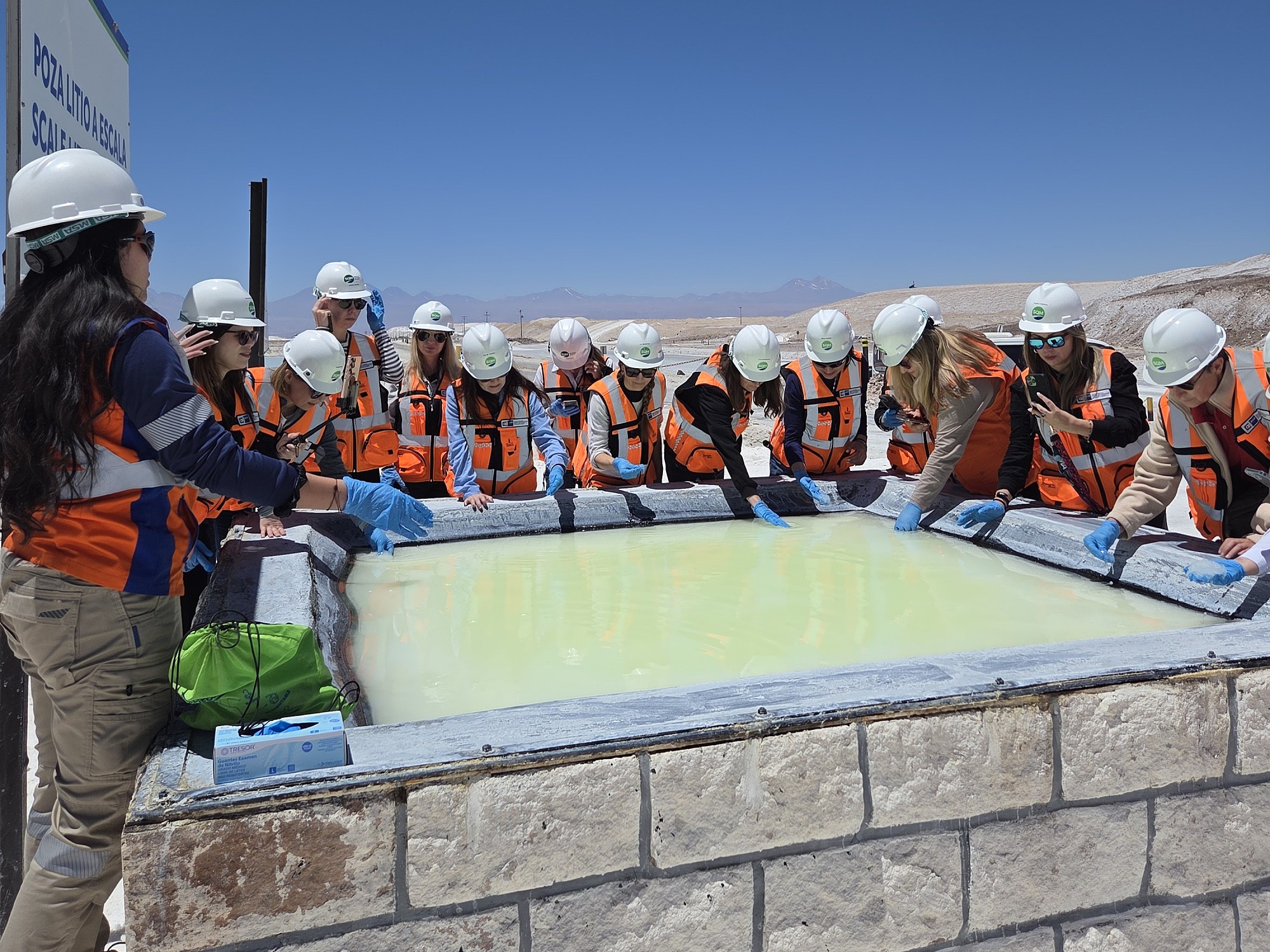 Novandino Salar resized