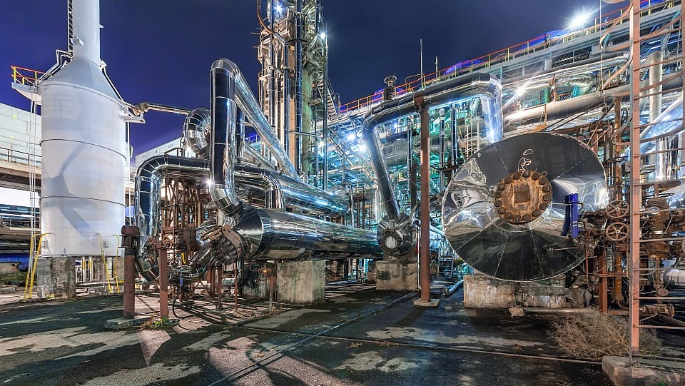 Chemical plant for production of ammonia and nitrogen fertilization depositphotos 99055370 xl