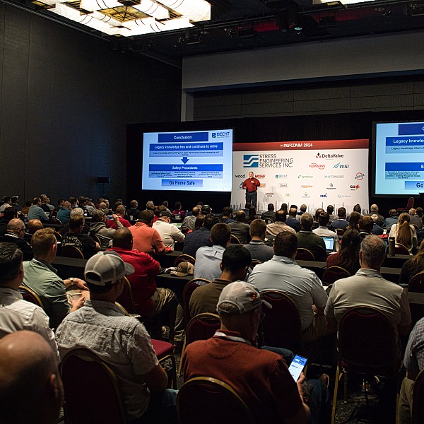 Packed room for RefComm Expoconference