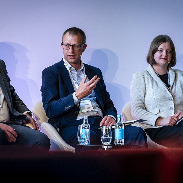 MR 250514 W A S s 0192